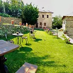 Pensión Iliopetra 4*