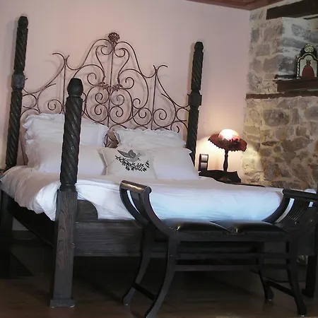 Iliopetra Pensión 4*