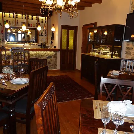 Iliopetra بيت ضيافة Agios Lavrentios