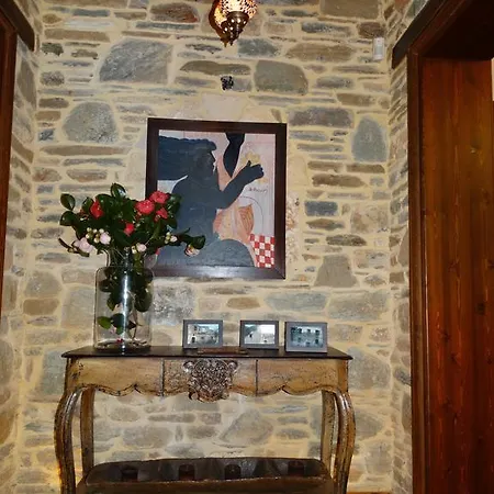 Iliopetra بيت ضيافة 4*