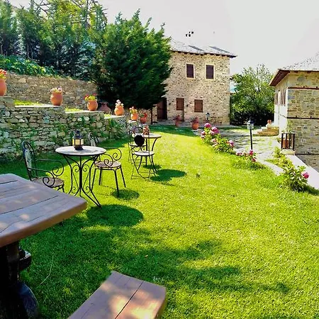 بيت ضيافة Iliopetra 4*